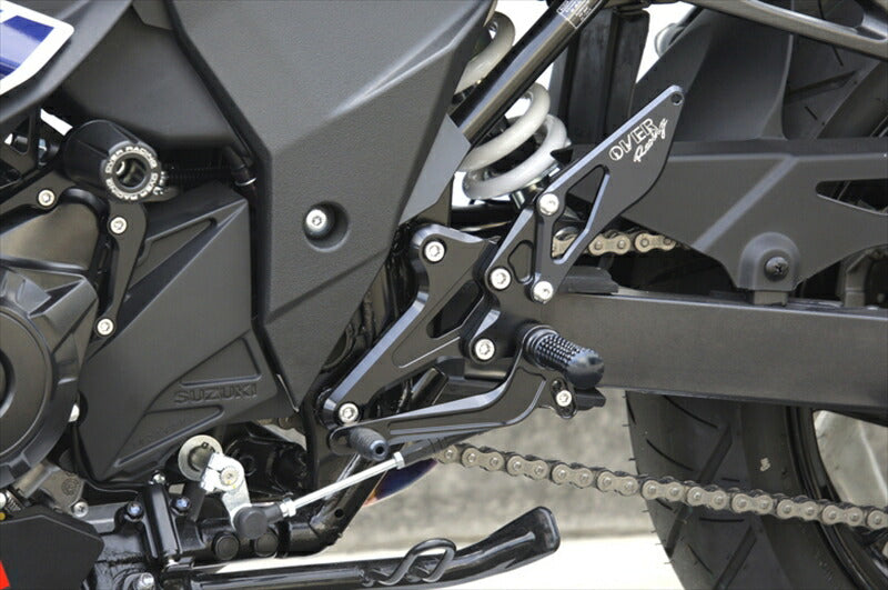 ステップ オーヴァーレーシング OVER バックステップ 4P BLK GSX250R 51-57-01B 4539770116186 取寄 –  はとやオンライン | バイク用品通販「ASTONE」「SCOYCO」ヘルメット、ジャケット、グローブ、シューズなどのライディングギア国内総代理店