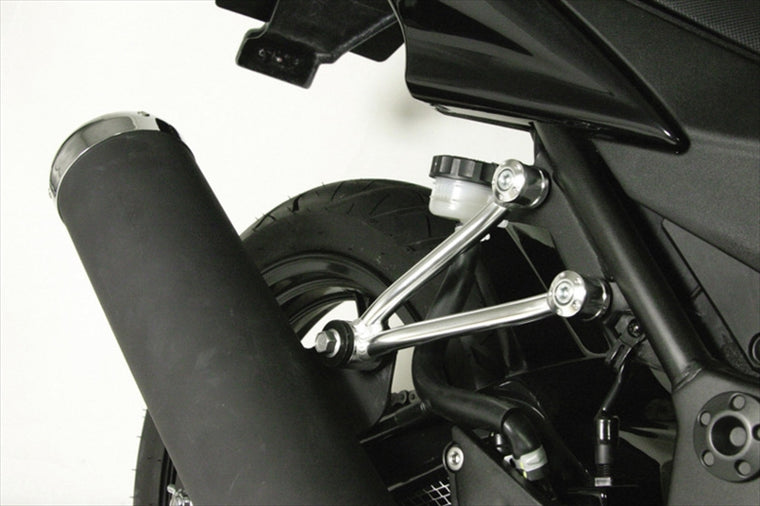 【スペシャルパーツタケガワ】SPタケガワ マフラーステー アルミ製／シルバー Ninja250R 04-00-0010