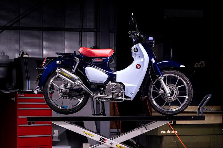 【ヤマモトレーシング】ヤマモト.R SPEC-A SUS UP アルミプレス スーパーカブC125 18-(2BJ-JA48)【カタログ品番：P094-8123】【メーカー品番：10131-71SAP】