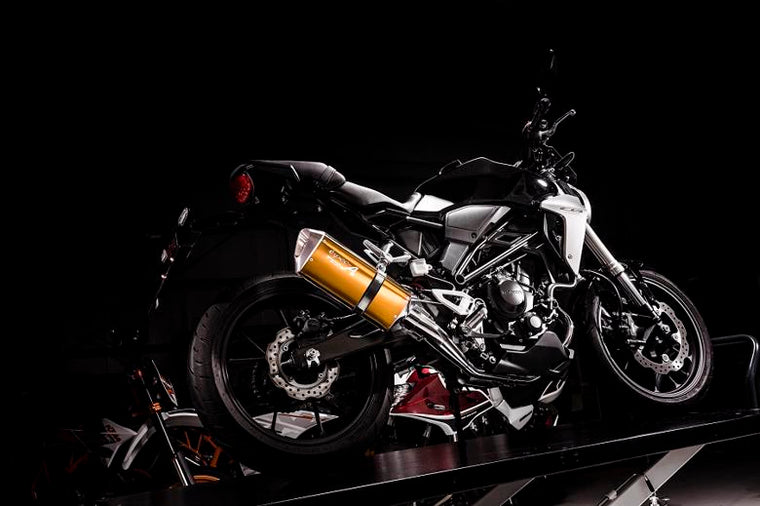 【ヤマモトレーシング】ヤマモト.R SPEC-A TYPE-SAゴールド 認証 CB250R 18-(2BK-MC52)【カタログ品番：P095-0053】【メーカー品番：10268-71SAG】