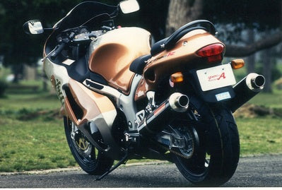 【ヤマモトレーシング】ヤマモト.R スリップオン カーボンサイレンサー2ホンダシ GSX1300R -05【カタログ品番：P026-3928】【メーカー品番：31300-02NCN】