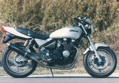 【ヤマモトレーシング】ヤマモト.R ステン4-1 ケブラーサイレンサー ZEPHYR400 x【カタログ品番：P026-4017】【メーカー品番：40400-11SKB】