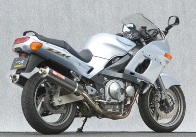 【ヤマモトレーシング】ヤマモト.R S Oカーボン2ホンダシ キャタナシ Nガタ ZZR400 -05【カタログ品番：P026-4021】【メーカー品番：40403-02NCB】