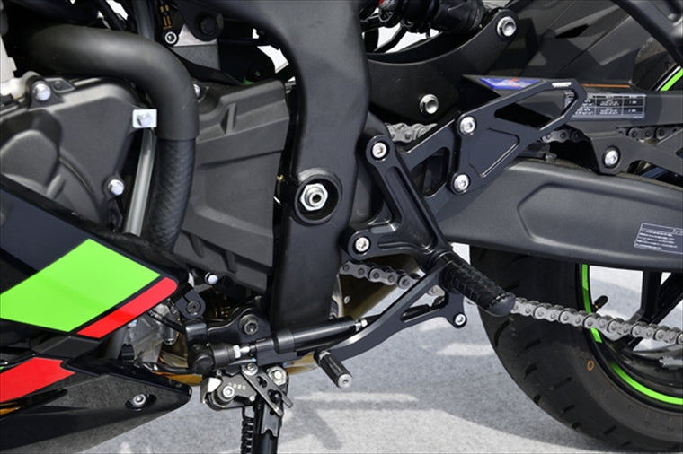 【ヤマモトレーシング】SPEC-A専用ステップKIT ZX-25R 20-22 00024-01
