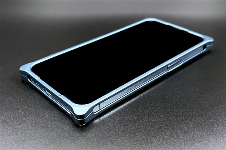 【ギルドデザイン】ソリッドバンパー レッド          iPhone 13/13 Pro GI-431R 43252