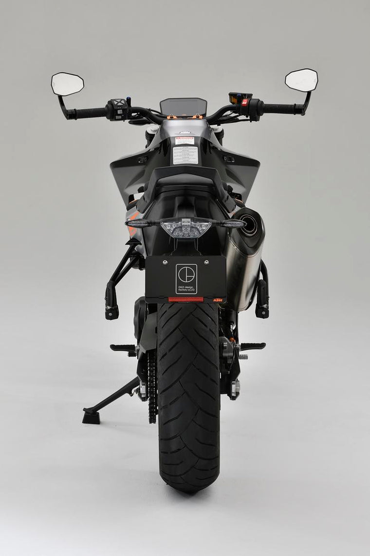 ギルドデザイン | DUKE790用 ビレットライセンスホルダー ブラック | 71537