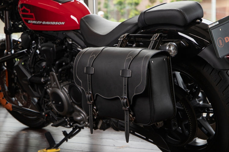 【デグナー】スライドレール一体型サドルバッグサポート BK RH975ナイトスター(22-)専用 左側用 SBS-13