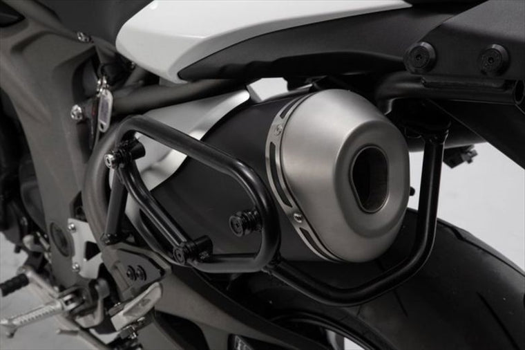 【エスダブリューモーテック】SWモーテック    SLC サイドキャリア セット          TRIUMPH SPEED TRIPLE 1050 18- HTA1190112000