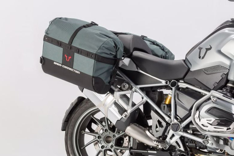 【エスダブリューモーテック】SWモーテック DAKAR サドルバッグ 左右セット EVOサイドキャリア取付用【カタログ品番：P100-5487】【メーカー品番：BCHTA0074111000/B】