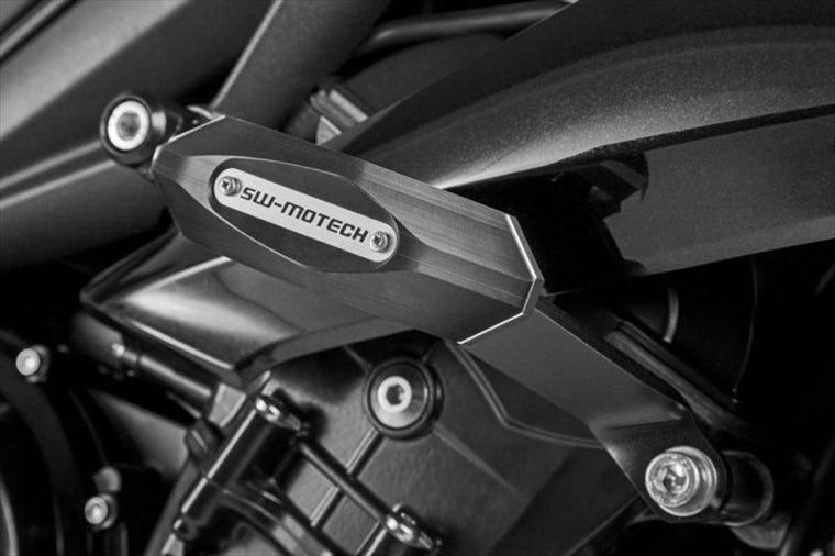 【エスダブリューモーテック】SWモーテック    フレームスライダーセットBLK          TRIUMPH STREET TRIPLE 12／RX 15 STP1159010400/B