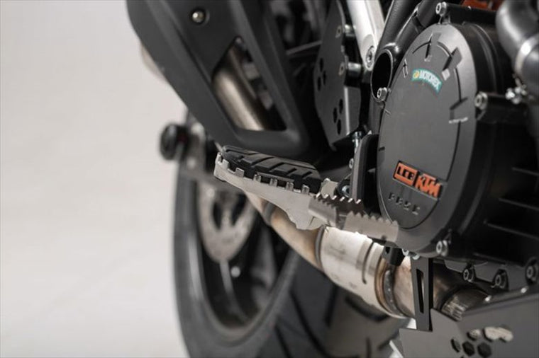 【エスダブリューモーテック】SWモーテック    ION フットレストキット             KTM 690DUKE／790／950／990／1050／1090／1190ADV FRS0401110101/S