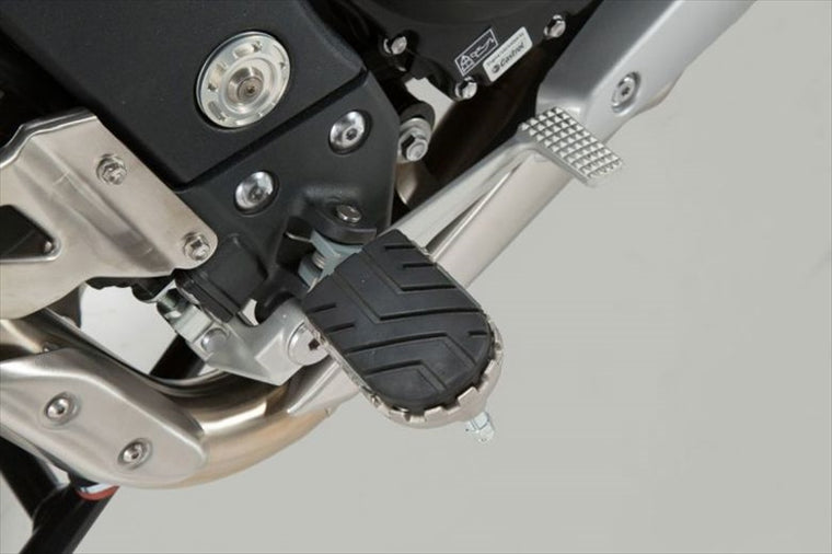【エスダブリューモーテック】SWモーテック    ION フットレストキット             TRIUMPH TIGER1050 06／R1200R 11-14／R nineT 14 FRS1101110001/S