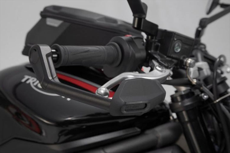 【エスダブリューモーテック】SWモーテック    レバーガードS ウインドプロテクション  セット BLK TRIUMPH STREET TRIPLE 660 17-19／765R／S 16-18 LVG1196411000/B