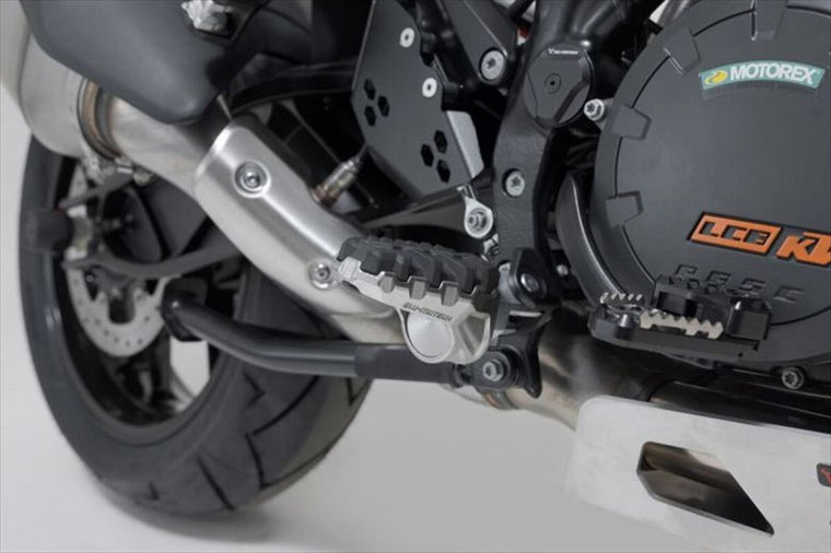 【エスダブリューモーテック】SWモーテック EVO フットレストキット KTM 1290SUPERADVENTURE 21 FRS0411210200