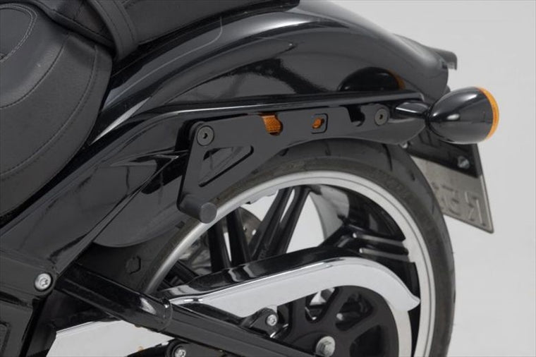 【エスダブリューモーテック】SWモーテック    SLH サイドキャリア LH1用 （左）   HARLEY-DAVIDSON FATBOY／S／BREAKOUT／S 17 FOR LH1 HTA1868211500