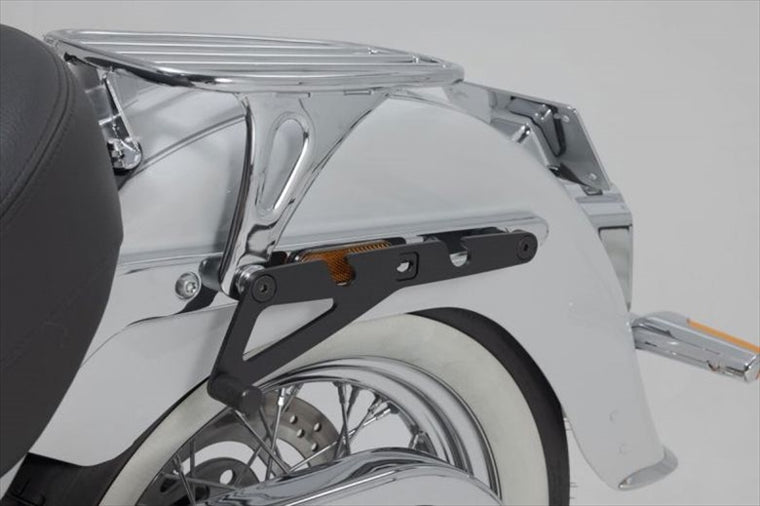 【エスダブリューモーテック】SWモーテック    SLH サイドキャリア LH1用 （左）   HARLEY-DAVIDSON SOFTAIL DELUXE 17 HTA1868211600