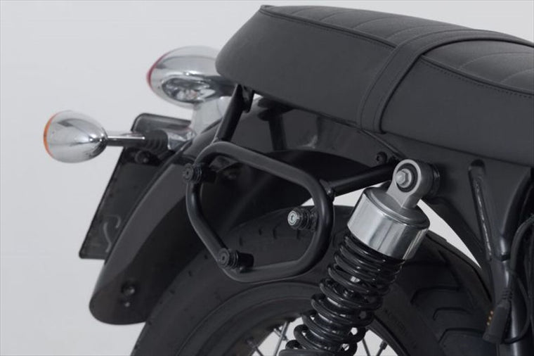 【エスダブリューモーテック】SLC サイドキャリア (右)         TRIUMPH THRUXTON900/ BONNEVILLE/SE/T100 HTA1150911001