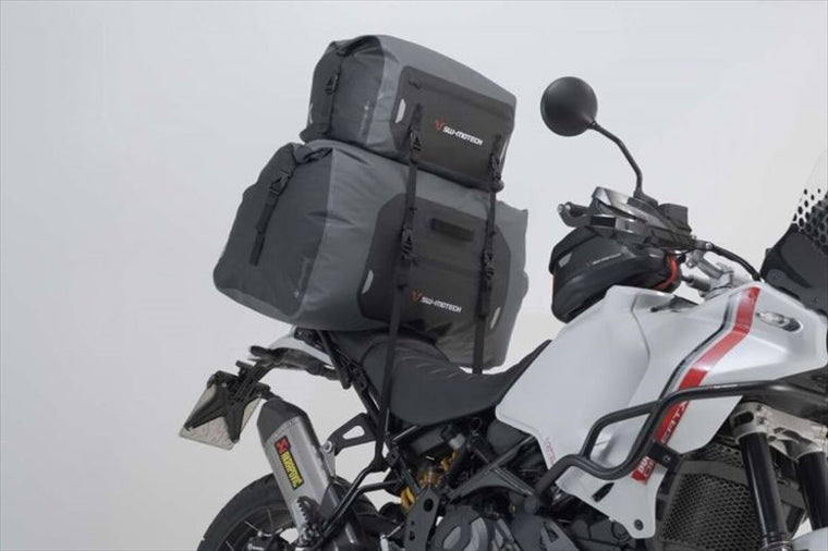 【エスダブリューモーテック】DRYBAG 80 GRY/BLK 2.0 8L/19x9x35cm/600g BCWPB0001020000