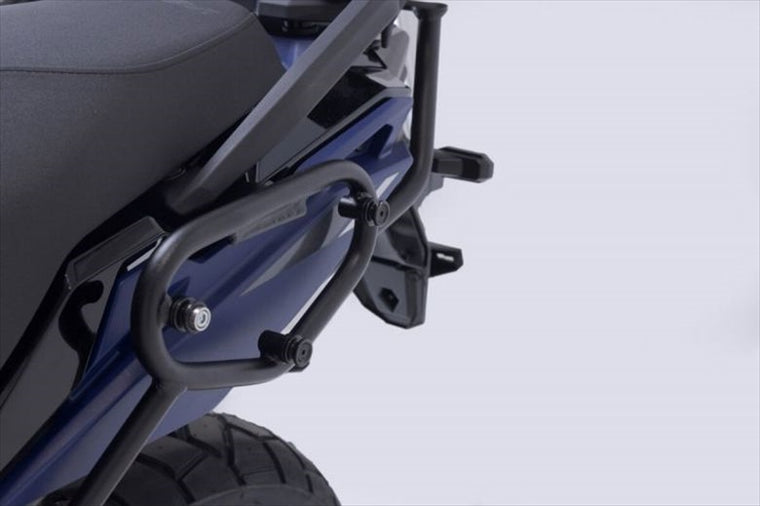 【エスダブリューモーテック】SLC サイドキャリア (左) V-STROM800DE 22-23 HTA0584510000