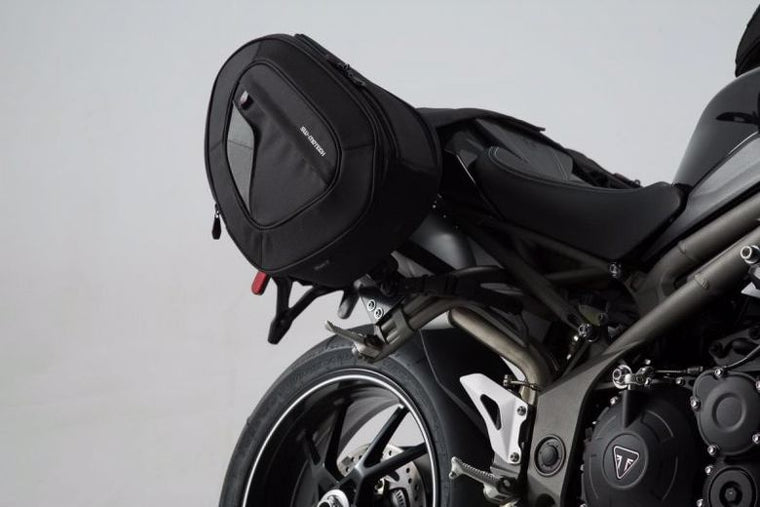 【エスダブリューモーテック】SWモーテック BLAZE サドルバッグセット ハイver TRIUMPH SPEED TRIPLE S R 15-【カタログ品番：P097-5017】【メーカー品番：BCHTA1174010801/B】