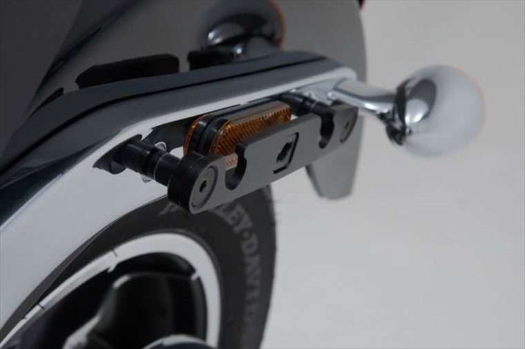 【エスダブリューモーテック】SWモーテック    SLH サイドキャリア LH2用 （左）   HARLEY SOFTAIL LOW RIDER／S 17- HTA1868210300