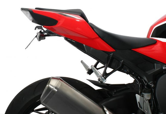 【アクティブ】アクティブ     フェンダーレスKIT LEDナンバートウツキ  BLK CBR1000RR 17-19／SP 17-19／SP2 17-18 1151093