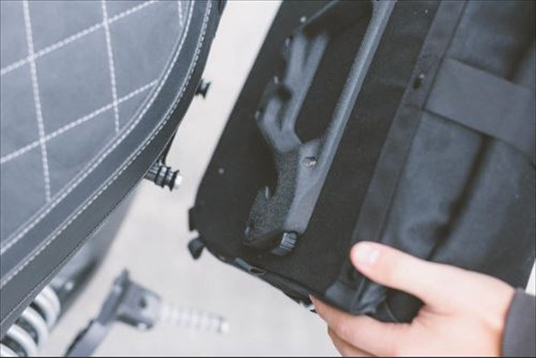 【エスダブリューモーテック】SWモーテック    LEGENDGEAR LC1 SIDEバッグ  （右） 9.8L W14xH26xD31cm BCHTA0040110100R