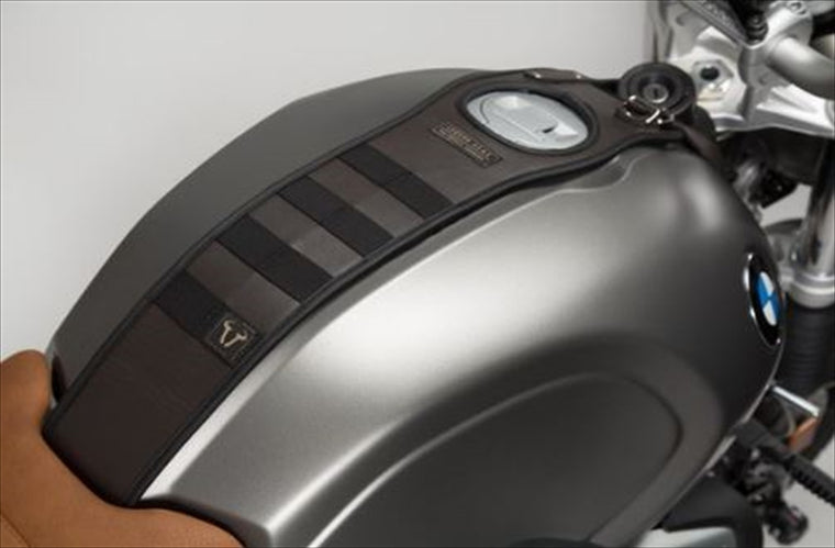 【エスダブリューモーテック】SWモーテック    LEGENDGEAR SLA タンクストラップ  BMW R nine T 14-16／PURE 17／RACER 17 BCTRS0751210000
