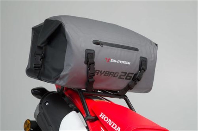 【エスダブリューモーテック】SWモーテック DRYBAG 260 GRY BLK 26L 50x26x26cm 1200g【カタログ品番：P085-1048】【メーカー品番：BCWPB0002010000】