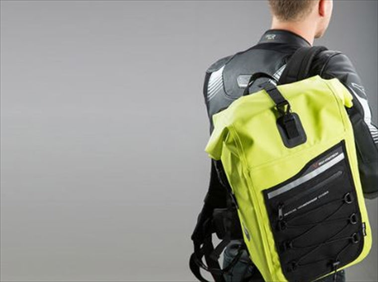 【エスダブリューモーテック】SWモーテック DRYBAG 300 YEL 30L／26x48x24cm／1200g BCWPB0001110000/Y