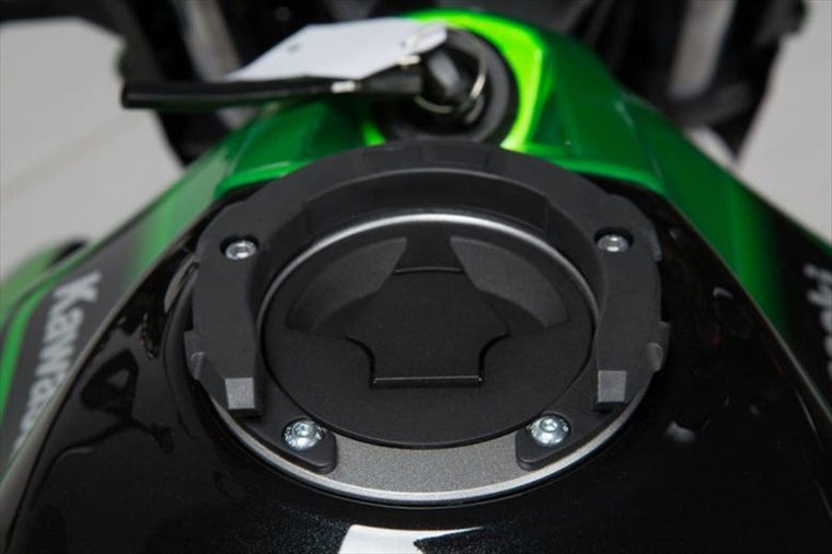 【エスダブリューモーテック】SWモーテック EVOタンクリング KAWASAKI 5穴【カタログ品番：P088-3707】【メーカー品番：TRT0064014001/B】