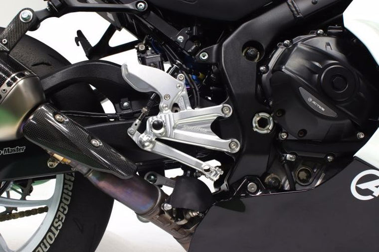 【ゲイルスピード】エラボレート フットコントロールKIT BLK  GSXR1000R 17-19 (シフター有) FCK5001B