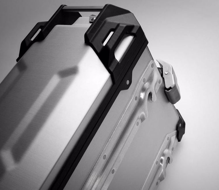 【エスダブリューモーテック】SWモーテック    TRAX ADV Mサイドケース 37L 右  SIL 49x23x37cm／5.1kg ALK0073311000R/S