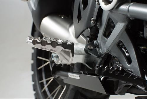 【エスダブリューモーテック】SWモーテック EVO フットレストキット BMW R1200GS RALLYE 17 FRS0711210302