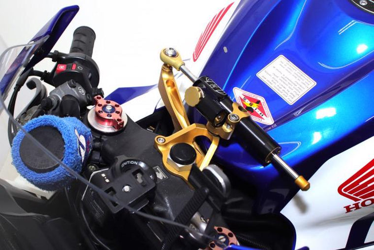 【HYPERPRO】ハイパープロ CNCステダンステーSET 75mm BLK CBR600RR 07-12【カタログ品番：P096-3133】【メーカー品番：22111030B】