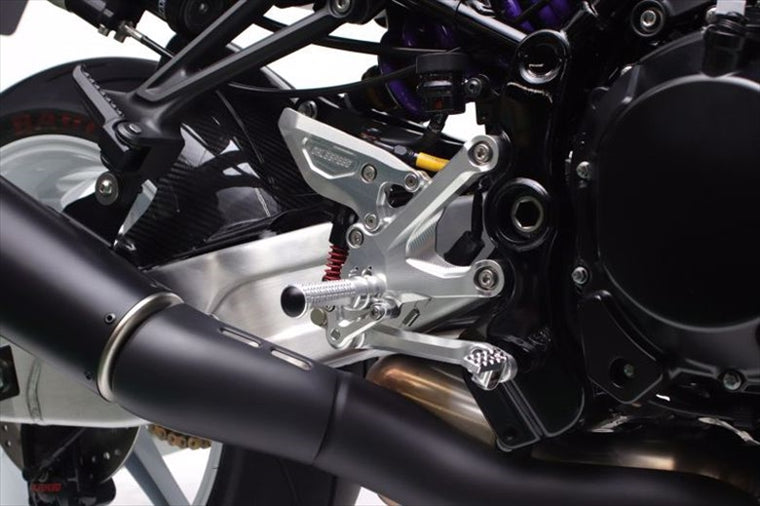 【ゲイルスピード】エラボレート フットコントロールKIT SIL  Z900RS 18-21/CAFE 18-22 FCK7002S