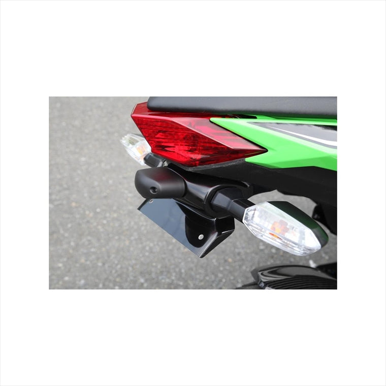 バイクパーツ 外装<br>マジカルレーシング フロントフェンダー FRP黒 <br>001-NINJ13-4001 4548664982387<br>Ninja250 13-<br>