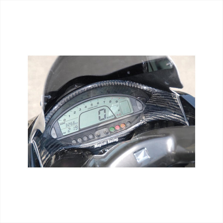 バイクパーツ 電装系<br>マジカルレーシング メーターカバー Gシルバー <br>001-DN0108-080G 4548916178247<br>DN-01<br>