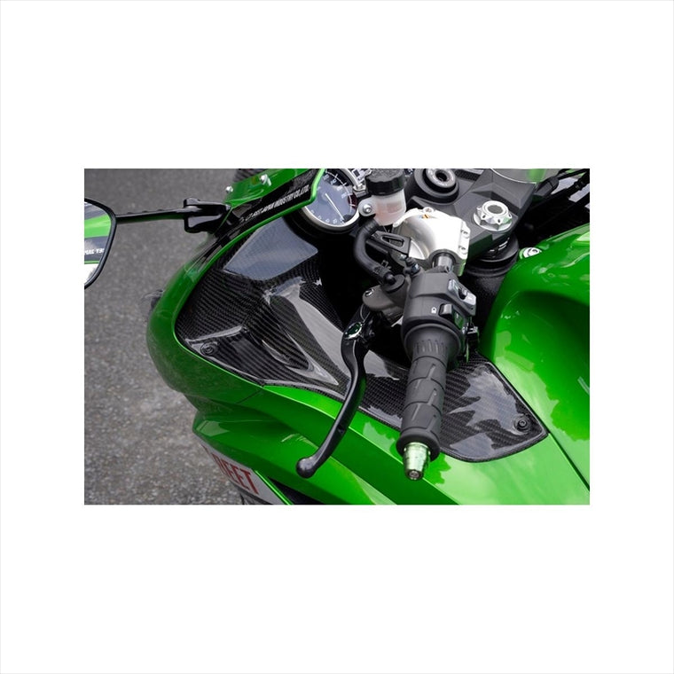 バイクパーツ 外装<br>マジカルレーシング カウルインナーパネル 綾織カーボン <br>001-ZX1412-150A 4548916180035<br>ZX-14R 12-14<br>
