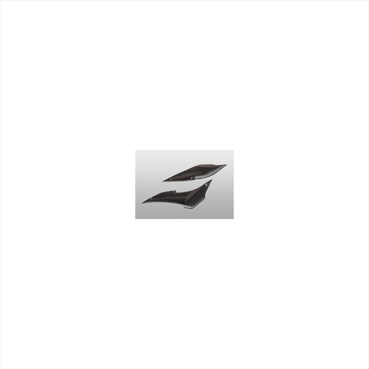 バイクパーツ 外装<br>マジカルレーシング タンクサイドカバー FRP黒 レース <br>001-YZR215-2701 4548916811359<br>YZF-R25 15-<br>