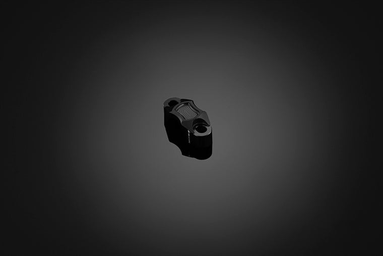 BIKERS(バイカーズ)マスターシリンダークランプ ブラックC0072-BLK