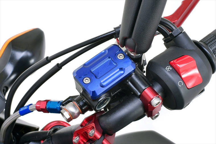 BIKERS(バイカーズ)マスターシリンダーキャップ ブルーC0125-BLU
