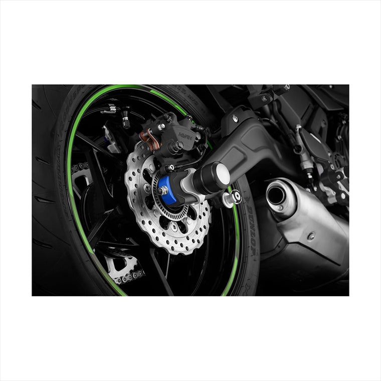 BIKERS(バイカーズ) | チェーンアジャスターキャップ 2個 ブルー | K0392-BLU | Ninja650/Z650 17-25