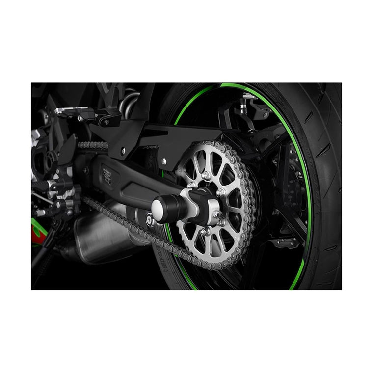 BIKERS(バイカーズ) | チェーンアジャスターキャップ 2個 シルバー | K0392-SLV | Ninja650/Z650 17-25