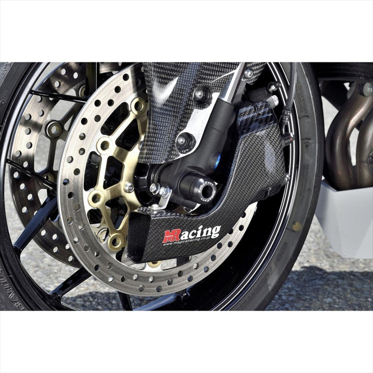 バイクパーツ 外装<br>マジカルレーシング キャリパークーリングダクト綾織カーボン<br>001-CBR620-980A 4550255599430<br>CBR600RR 20<br>