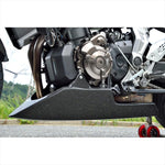 バイクパーツ 外装<br>マジカルレーシング アンダーカウル 綾織カーボン <br>001-MT0714-170A 4550255767136<br>MT-07 14-17<br>