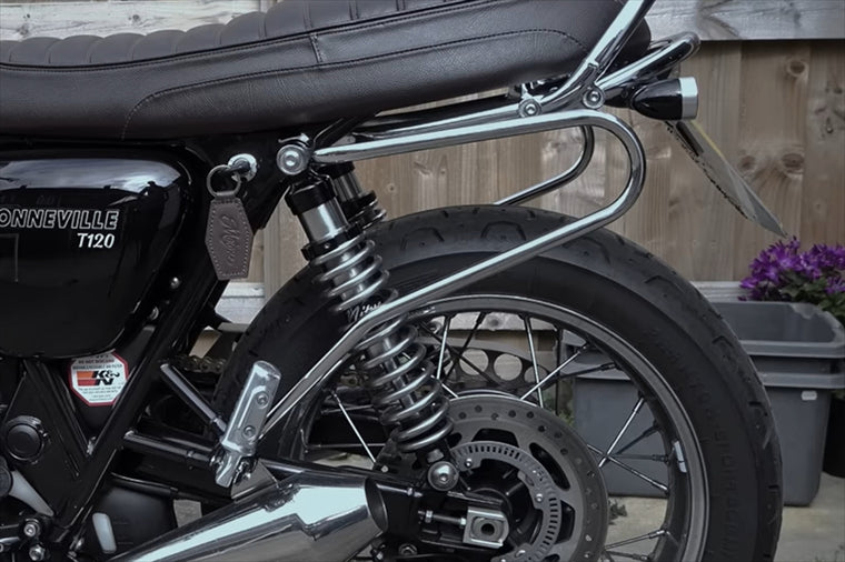 MOTONE CUSTOMS(モートーン)｜サドルバッグサポート 左右 ポリッシュ｜MCB001