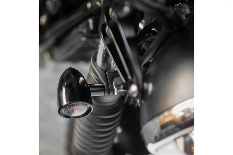 MOTONE CUSTOMS(モートーン)｜フロントウインカーステー CLAMPITS 41mmフォーククランプ ブラック M8/M10｜MMU587