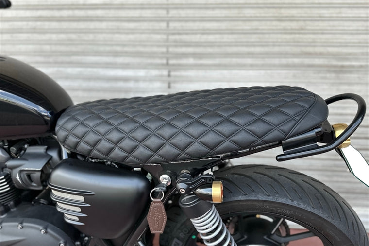 MOTONE CUSTOMS(モートーン)｜シート BLACKADDER ダイヤモンドステッチ ブラック｜MSM028