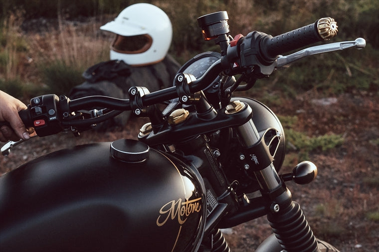 MOTONE CUSTOMS(モートーン)｜フロントフォークキャップ GUVNORS ブラス｜MMU514